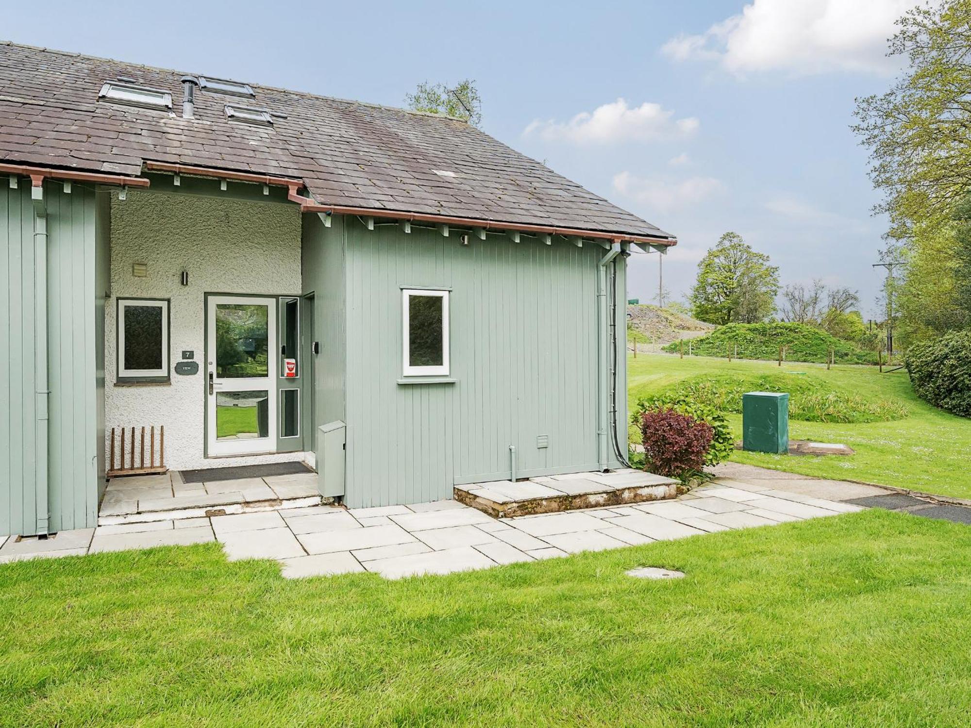 Yew - Woodland Cottages Bowness-on-Windermere Luaran gambar